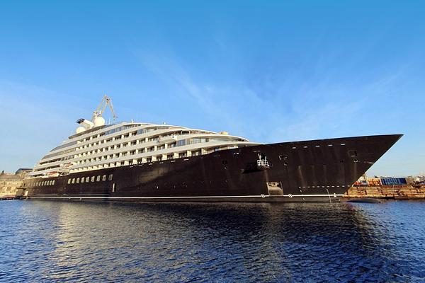 Scenic Eclipse II Sailing.jpg